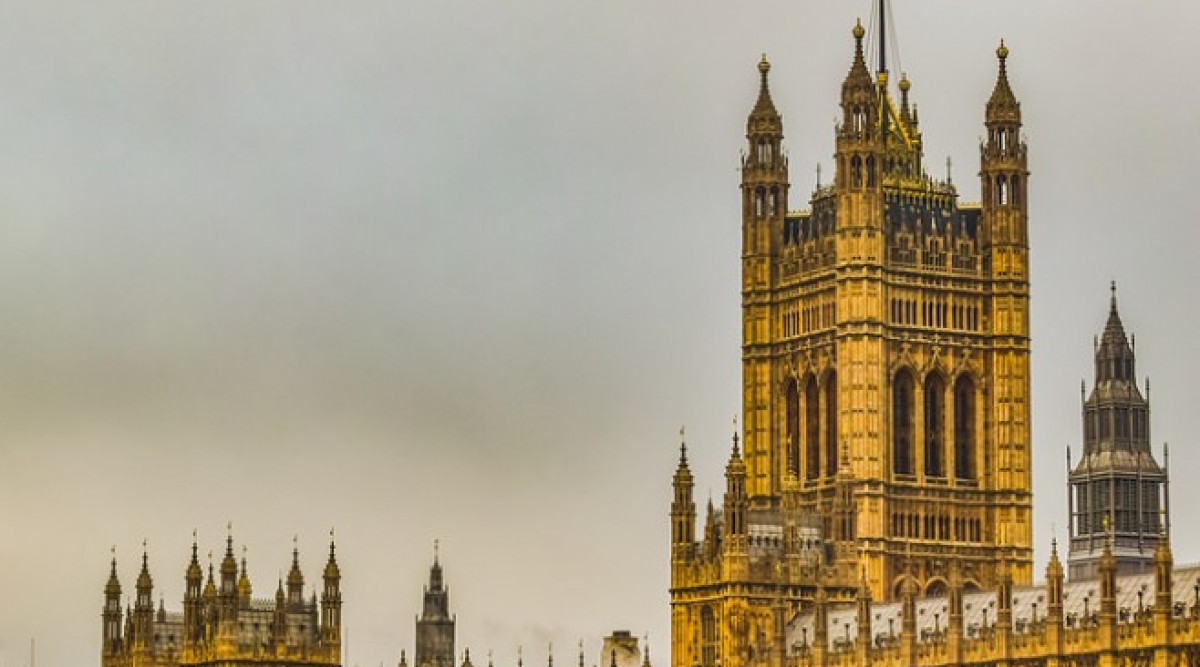 Британският кабинет ще предложи „спорния" законопроект за Брекзит