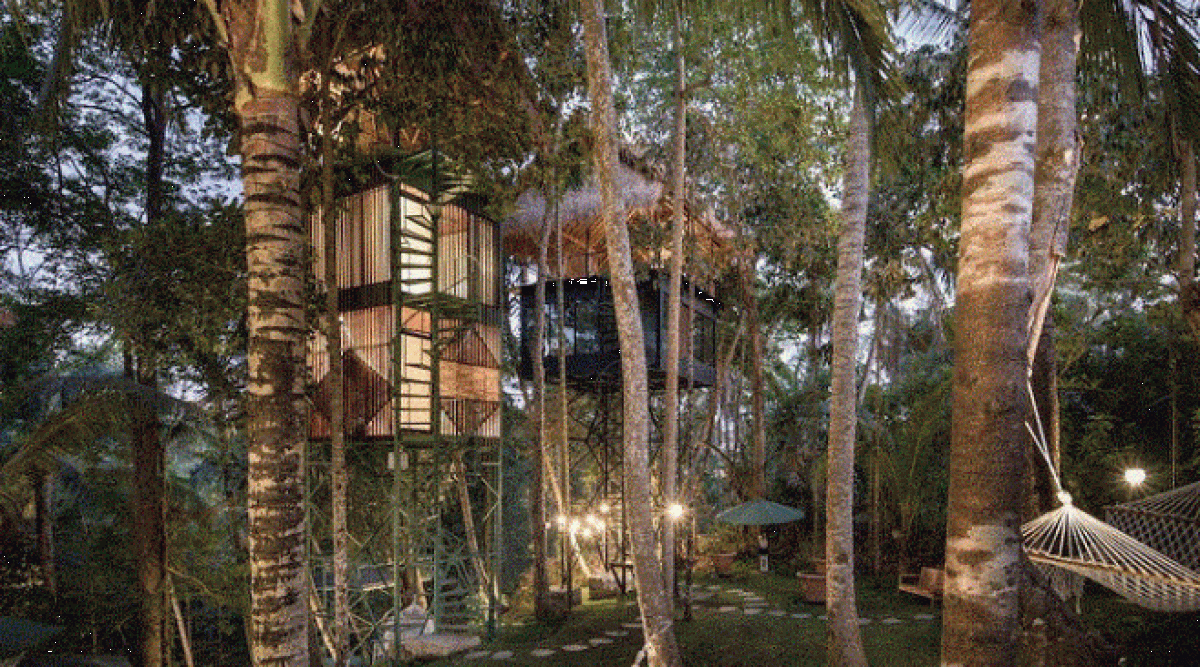Хотел на остров Бали се състои от стилни къщички на дървета, висящи на 12 метра във въздуха
