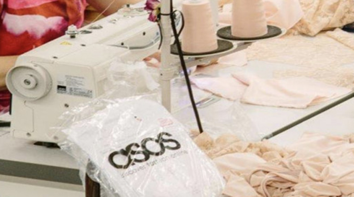 Модната компания ASOS регистрира над 300 процента ръст в приходите си в края на лятото