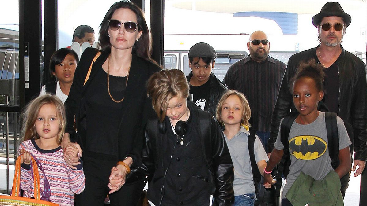 Кой ще победи в новия съдебен сблъсък между Брад Пит и Анджелина Джоли