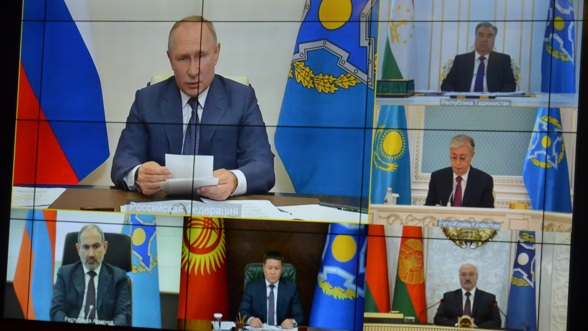 Русия няма да позволи „цветни революции“, заяви Владимир Путин