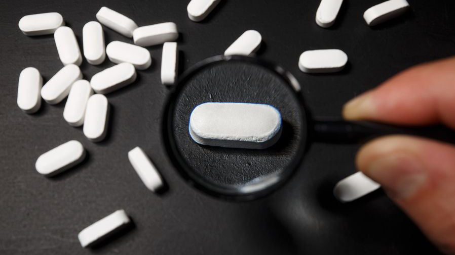 Фалшиви лекарства, продавани онлайн, излагат на риск милиони хора