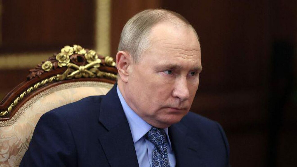 Конспирациите за Путин се множат - от смяната му с двойник до рак