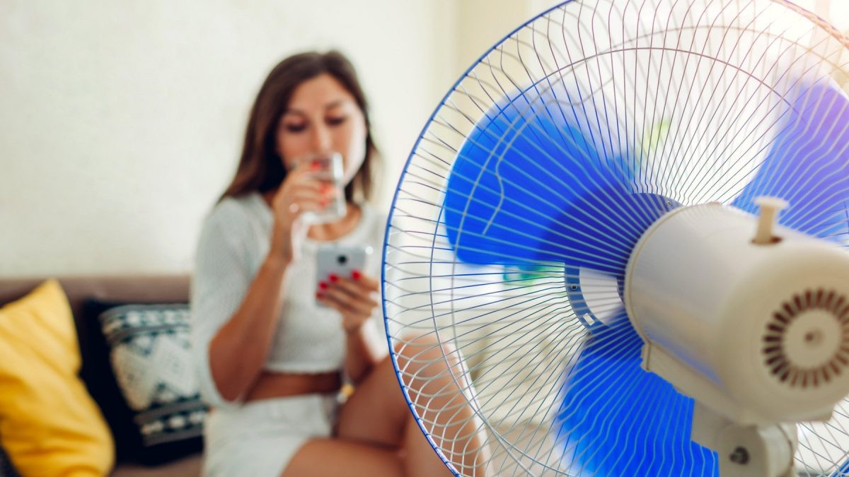 Кое е по-добре да се използва: климатик или вентилатор?