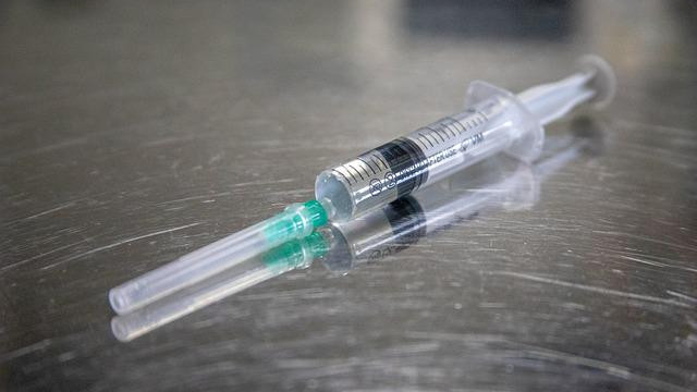 За хората над 60: ЕС препоръча да се ваксинират срещу COVID за 4-ти път