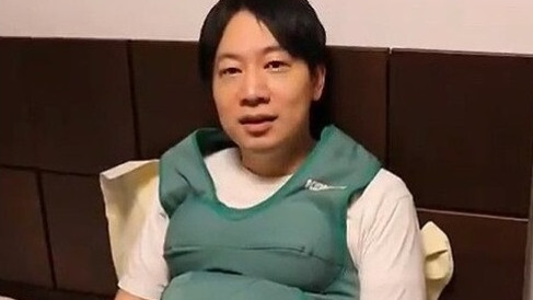 Министър в Япония  стана "бременен мъж"