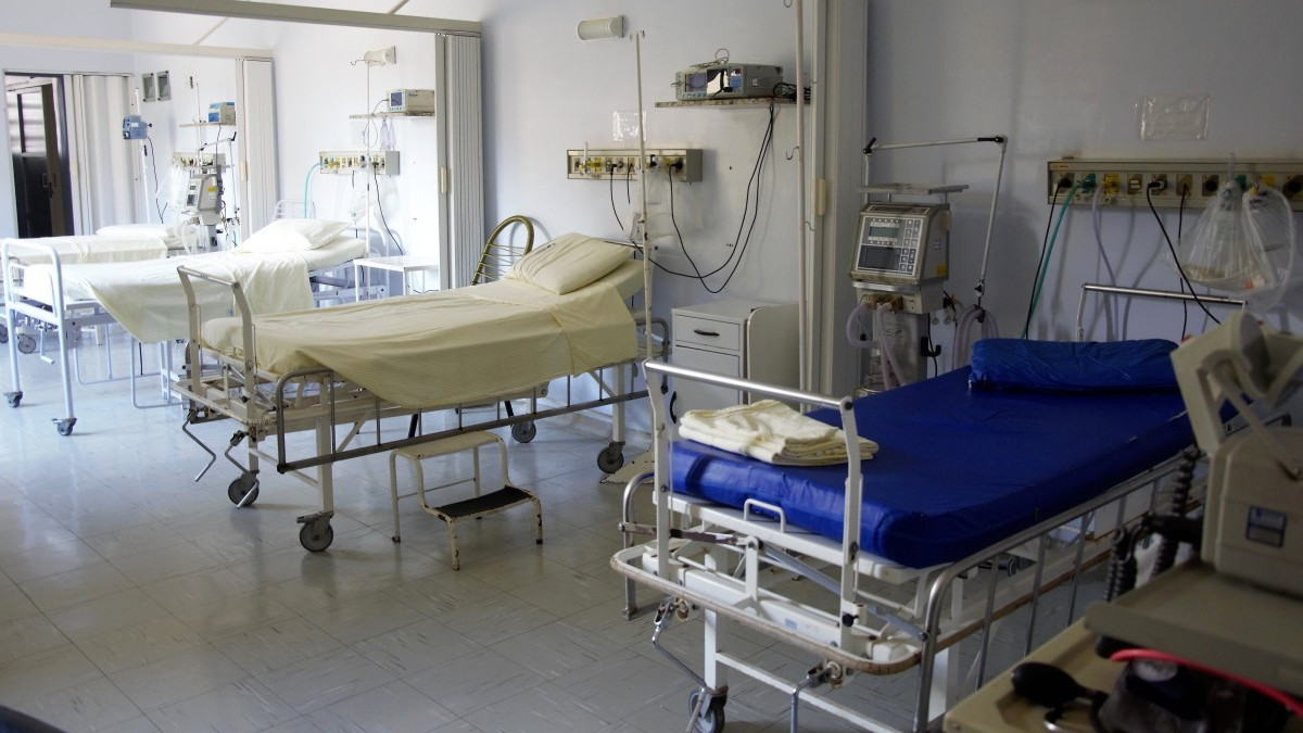 Италианските болници въвеждат икономии заради цените на тока