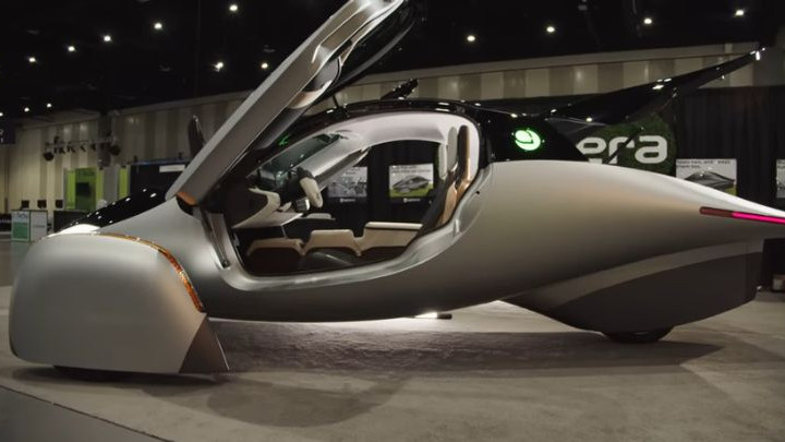 Aptera показа триколесен автомобил със слънчеви батерии