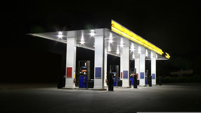 Франция: властите заплашиха, че ще се намесят в ситуацията с недостига на бензин