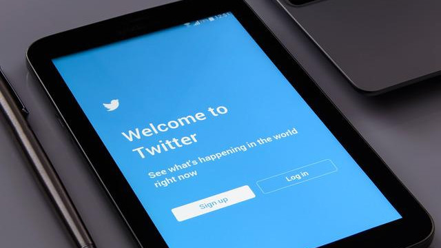 Илон Мъск отново поиска да купи Twitter