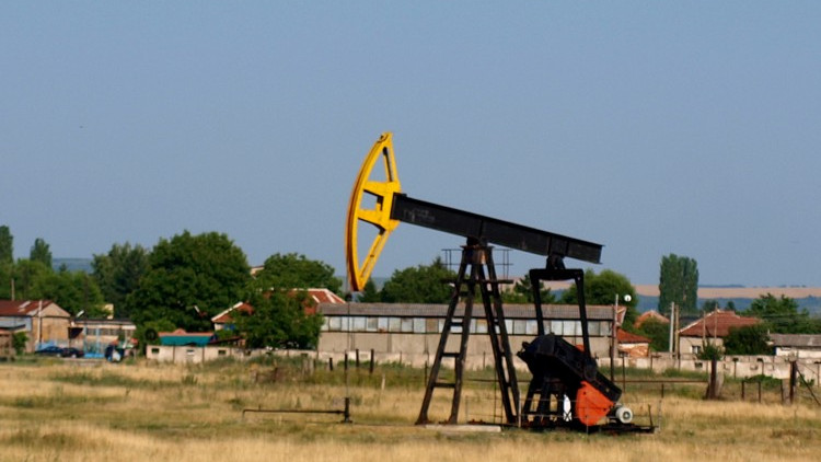 На какви отстъпки се съгласи ЕС заради "тавана" на цените на петрола