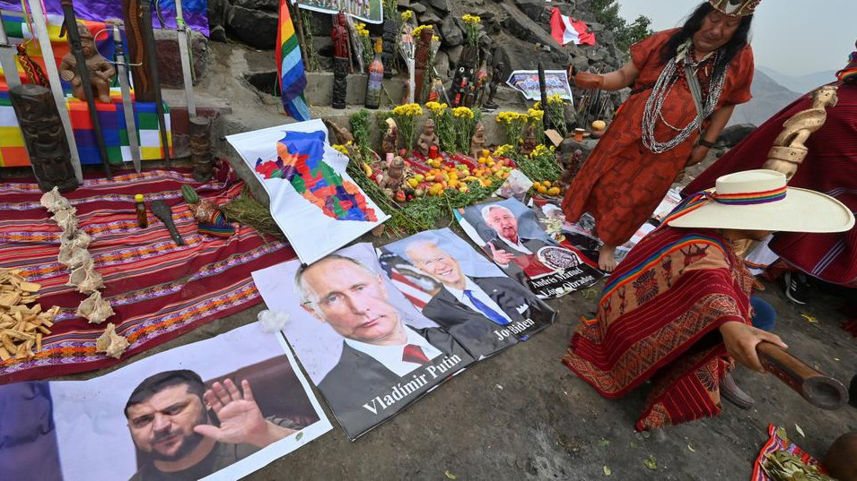 Перуански шамани предсказаха край на  войната в Украйна през следващата година