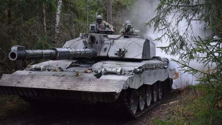 Великобритания ще изпрати на Украйна танков ескадрон