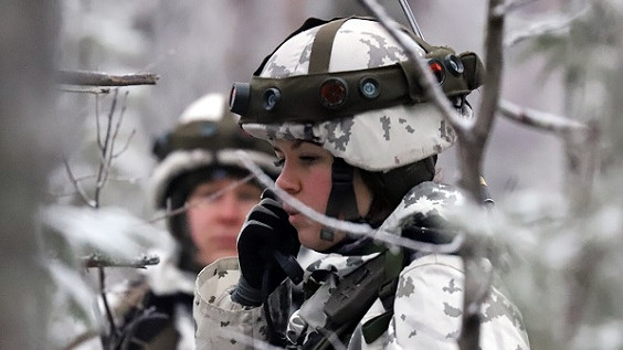 Доброволната военна служба привлича финландките