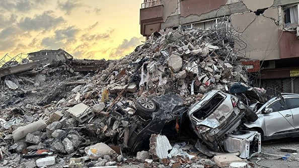 Броят на загиналите при земетресенията в Турция нарасна до 41 156 души