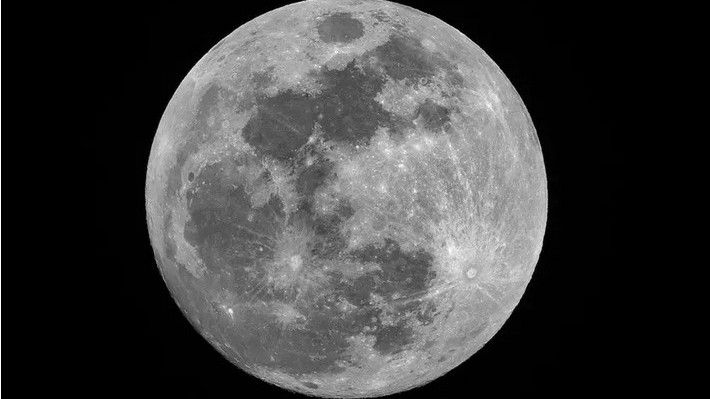 Роскосмос определи датата на първия съвременен полет на Русия до Луната