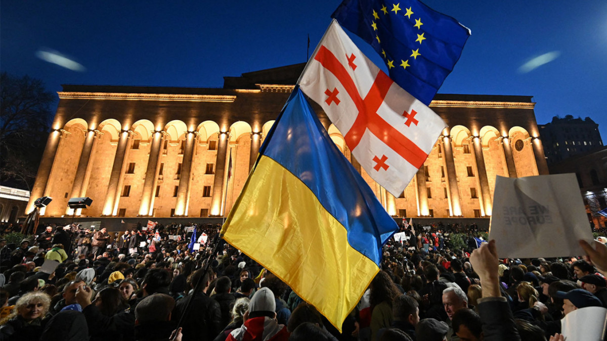 Грузинският парламент оттегли законопроекта за „чуждестранните агенти“