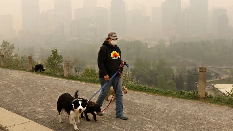 Тежък смог от горските пожари в Канада покри източното крайбрежие на САЩ