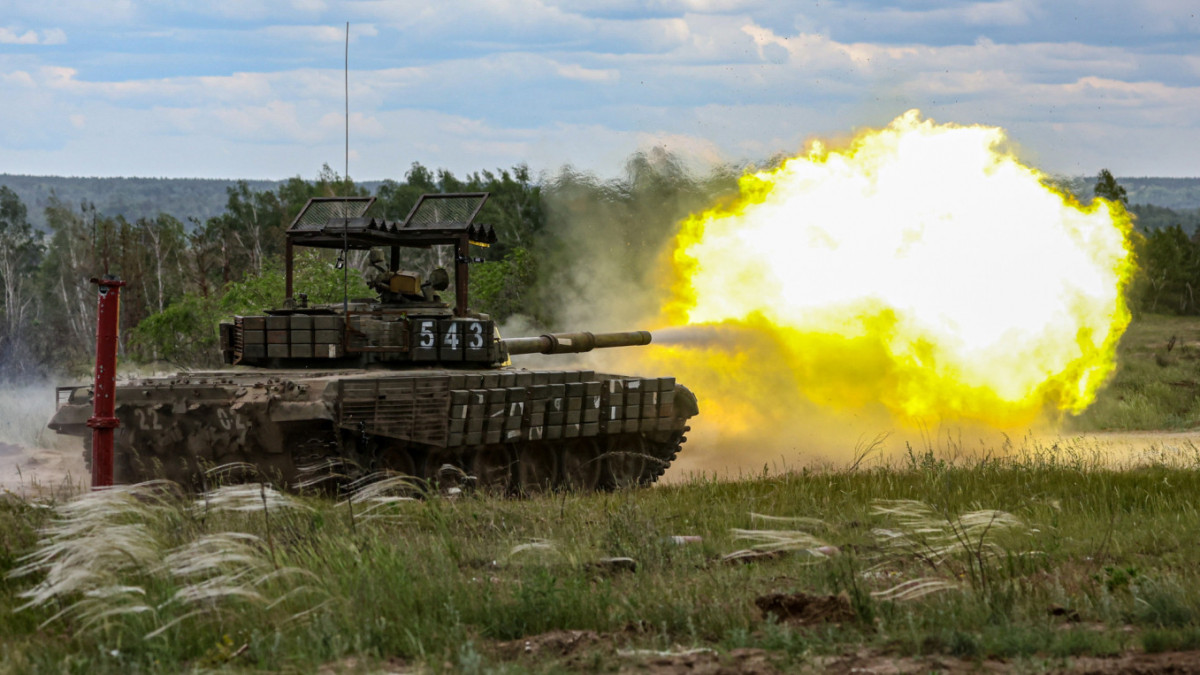 Войната в Украйна изчерпва световните оръжейни запаси