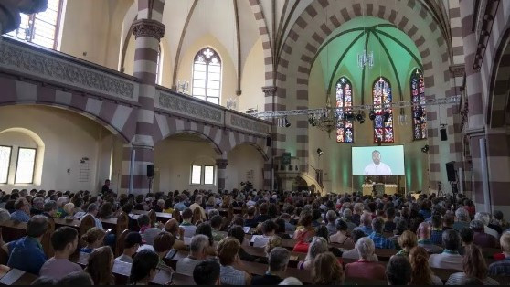 В Германия изкуствен интелект изнесе проповед в църква вместо пастора