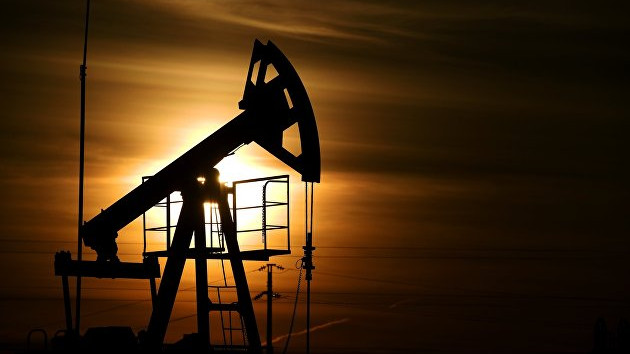 Цените на петрола и природния газ продължават да падат