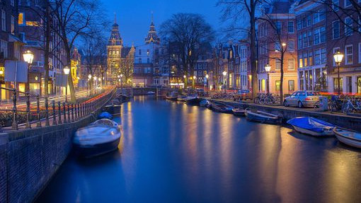 Забраниха на круизните кораби да влизат в Амстердам: ще има по-малко туристи