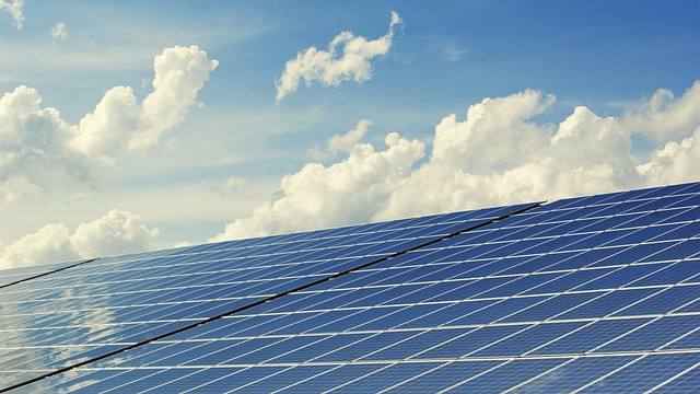 Вятърът и слънцето ще „произвеждат“ една трета от електроенергията към 2030 г.