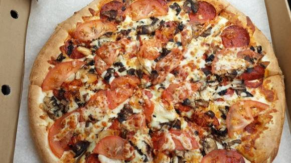 Учени  обясниха защо пицата за вкъщи може да причини рак