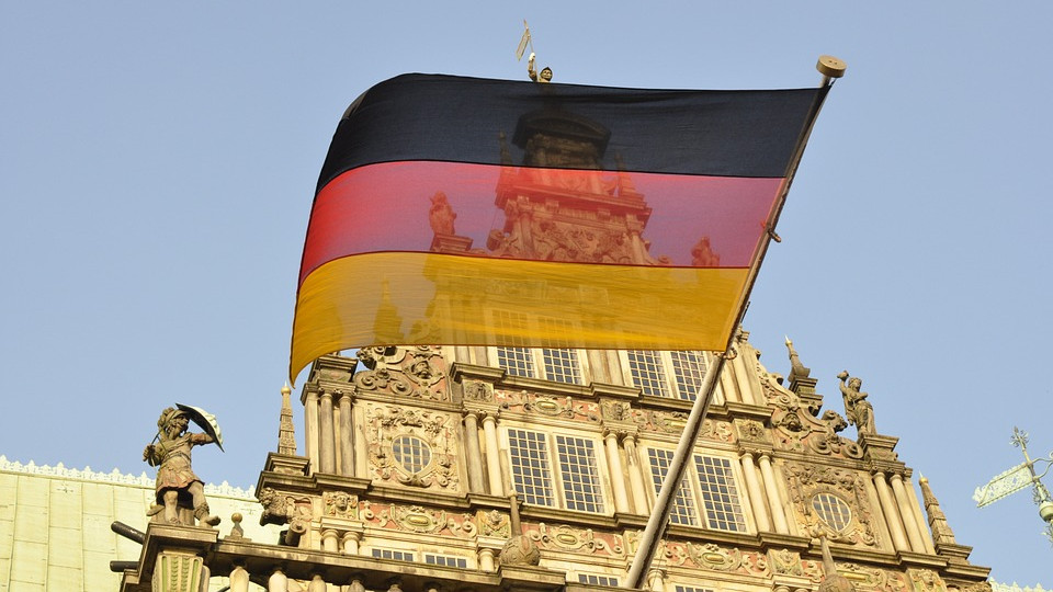 В Германия: троен удар върху икономиката на страната