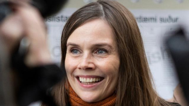 Всички жени в Исландия стачкуват, премиерът - също