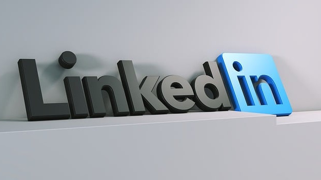 LinkedIn отново съкращава персонал въпреки рекордните приходи тази година