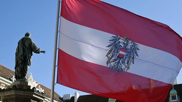 Австрия ще разчита на руски газ и ще се бори с имиграцията по британски модел