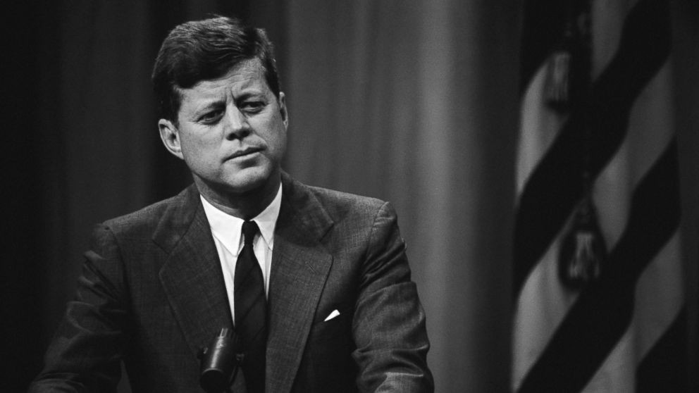 Събитие на деня: На 8 ноември 1960 г.  Джон Ф. Кенеди печели президентските избори в САЩ