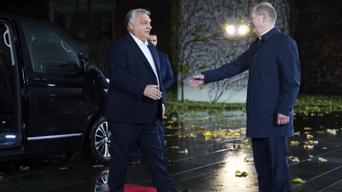 Дали европейските лидери пак ще кандърдисват Орбан да излиза, докато гласуват?