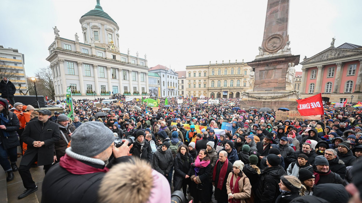 Протести в Германия поискаха забрана на крайнодясната „Алтернатива за Германия” (AfD)