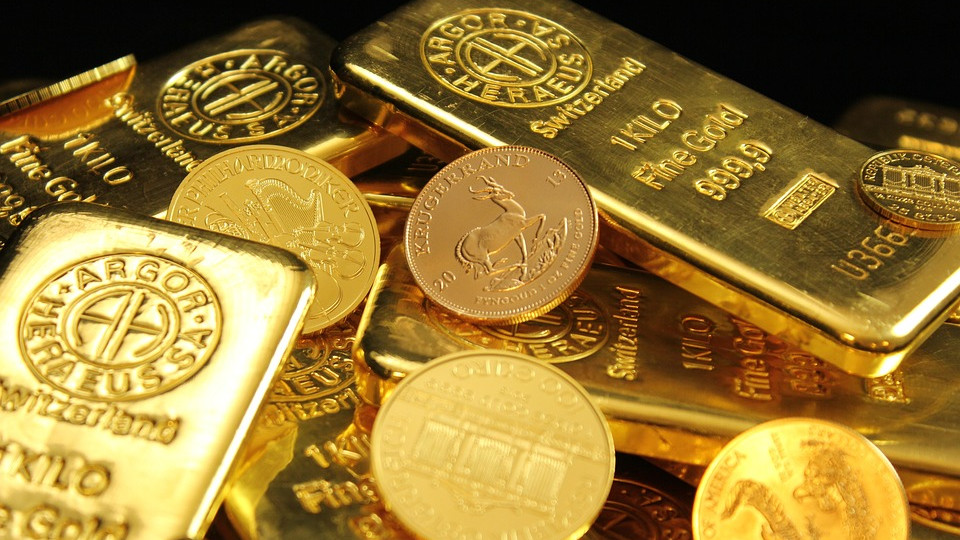 Цените на златото се повишиха на фона на отслабването на щатския долар