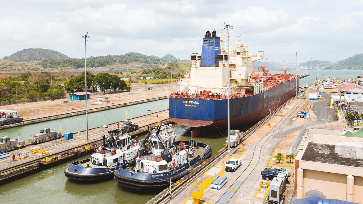 Ще се спаси ли Панамският канал?