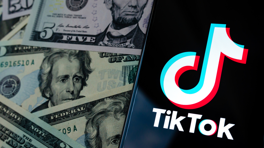 Ще мине ли номерът на TikTok да плаща на потребители, за да го следват?