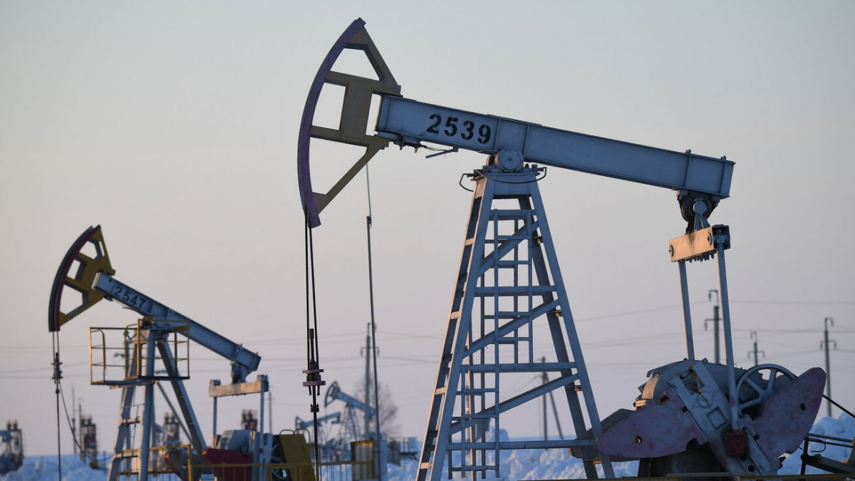 Цената на нефта от марката Brent се покачи до над 66 долара за барел