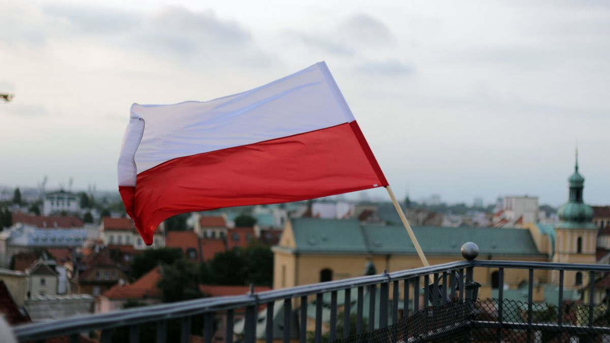 Полша получи съгласие от Европейската комисия да пренасочи $6,5 млрд. за своята отбрана