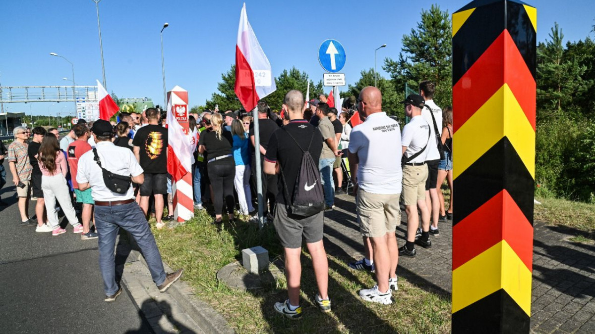 Полша въвежда граничен контрол на границата с Германия