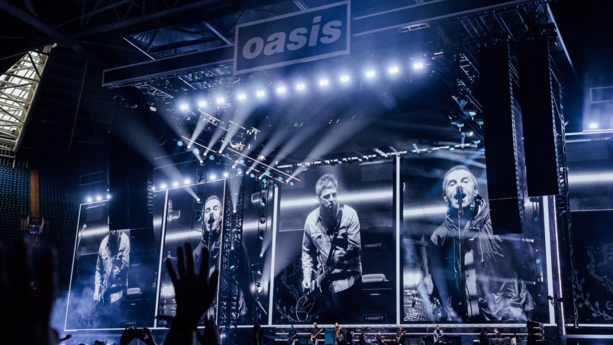 Oasis се завръщат!