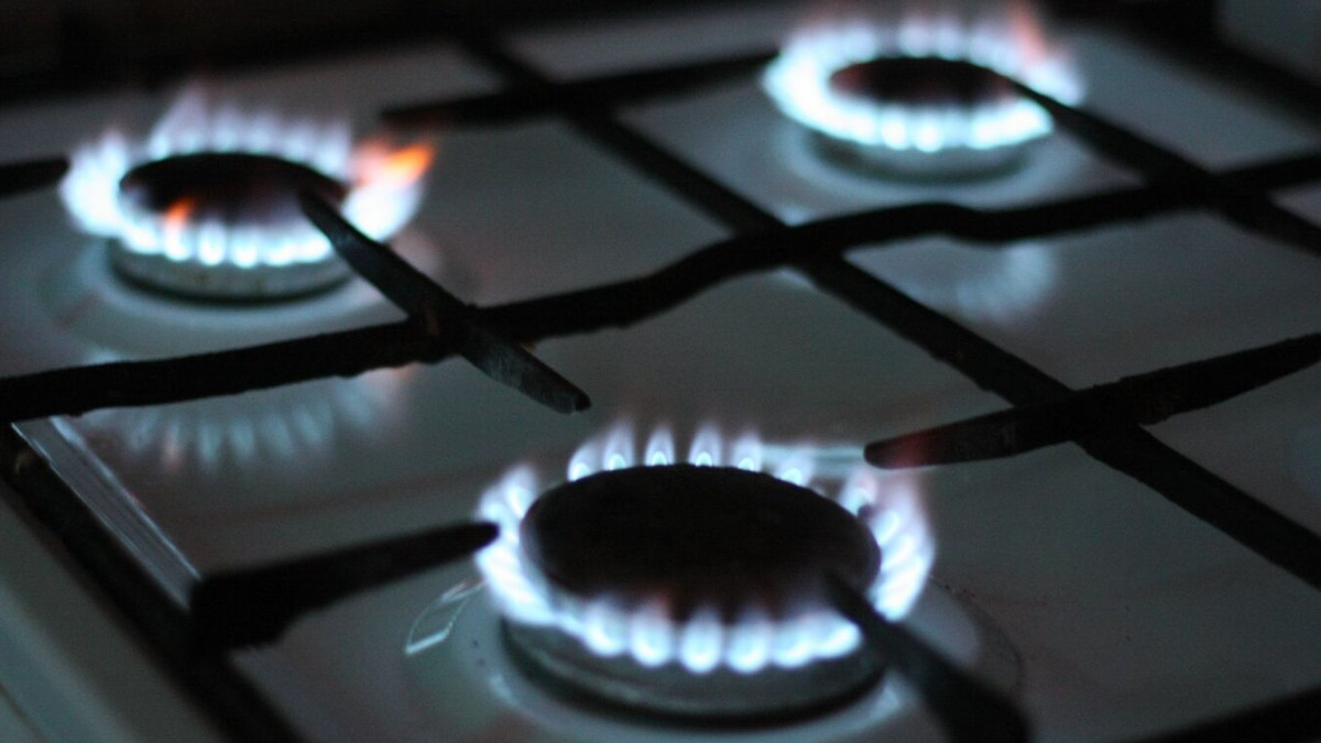 Борсовите цени на газа в Европа нарастват в петък с до 1%