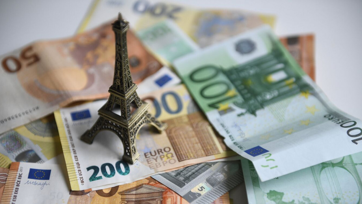 Годишната инфлация в еврозоната през октомври забави темпа си до 2,1 процента