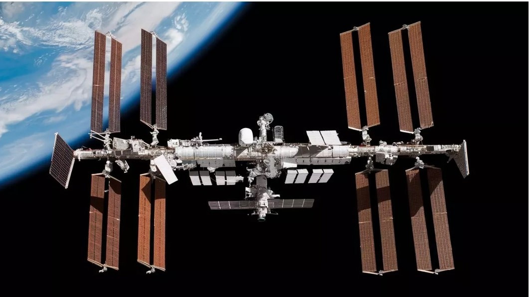 „Космическо коте“ и плетен астронавт ще станат следващите индикатори за безтегловност