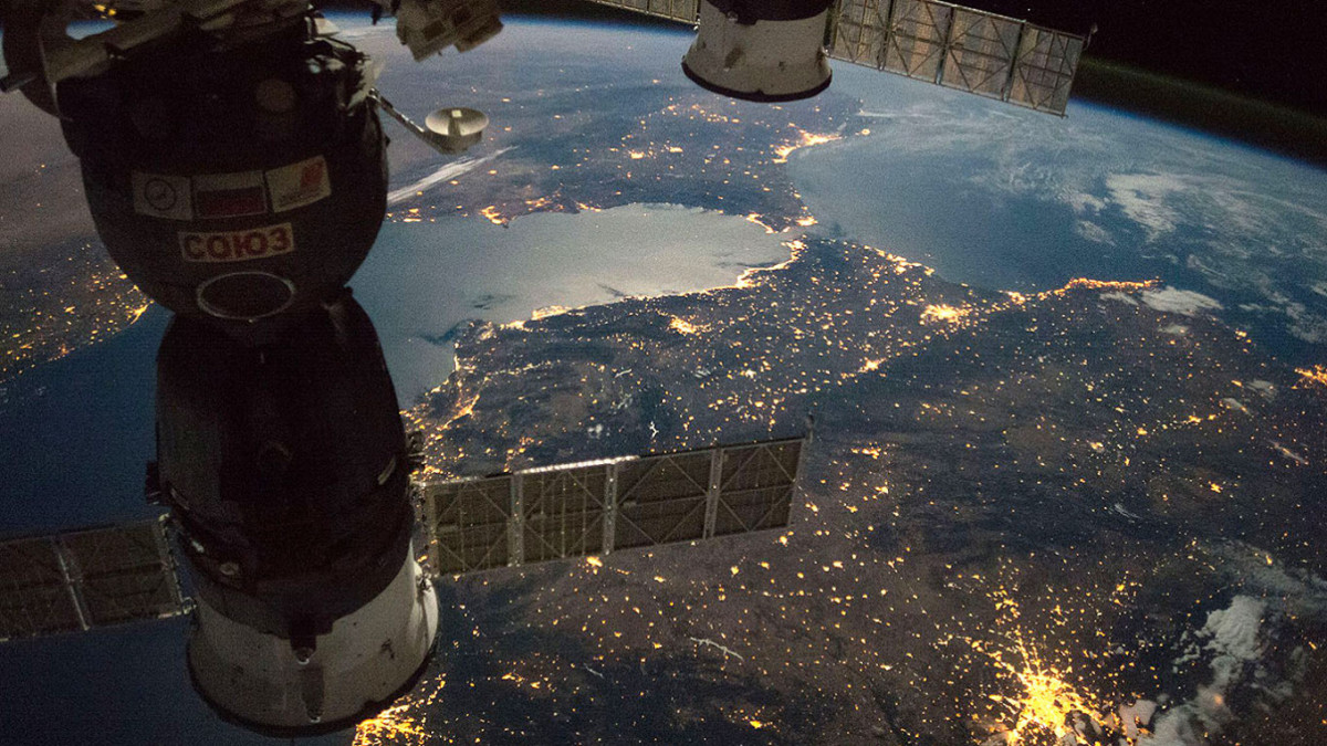 Европа отпуска над един милиард евро за възпиране на Русия в космоса