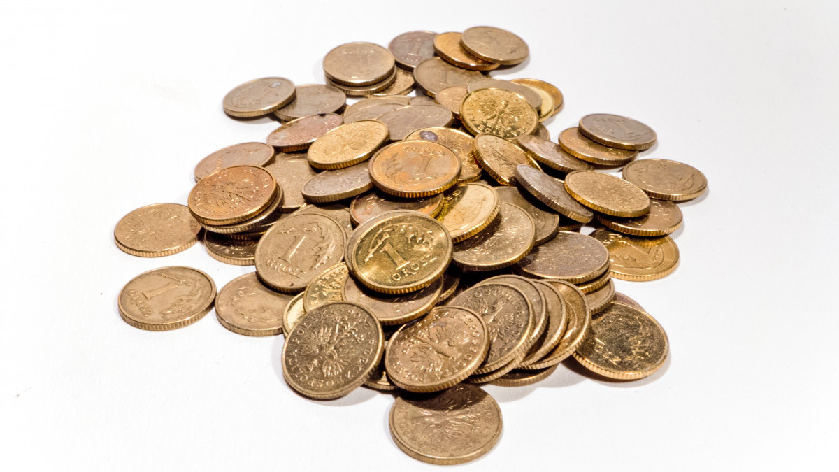 Как да превърнем монетите от касичката в банкноти преди 1 януари 2026 г.