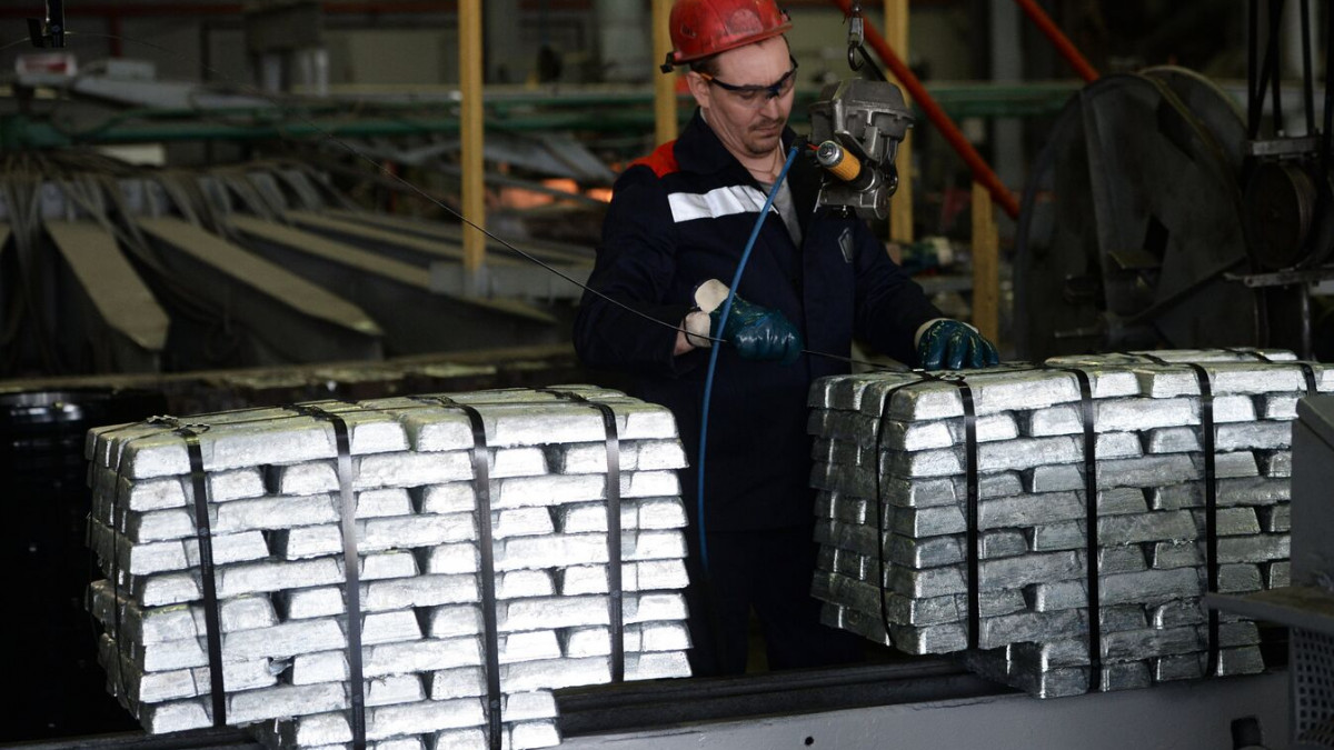 Цената на цинка надхвърли 3 400 долара за тон