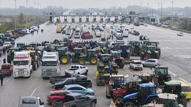 Продължават фермерските протести в Европа