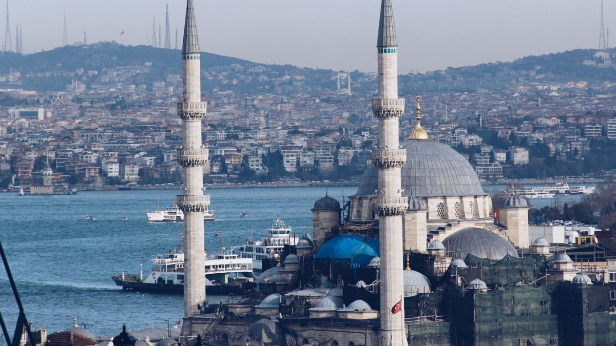 Туристите се оплакват от високите цени в ресторантите в Турция